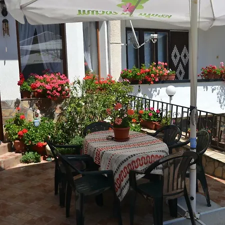 здравец Vendégház 3*