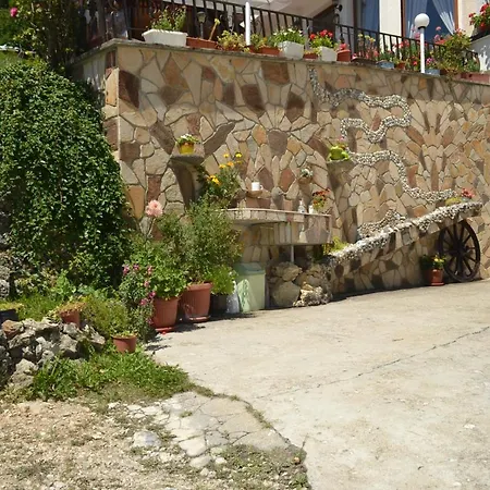 здравец Vendégház 3*